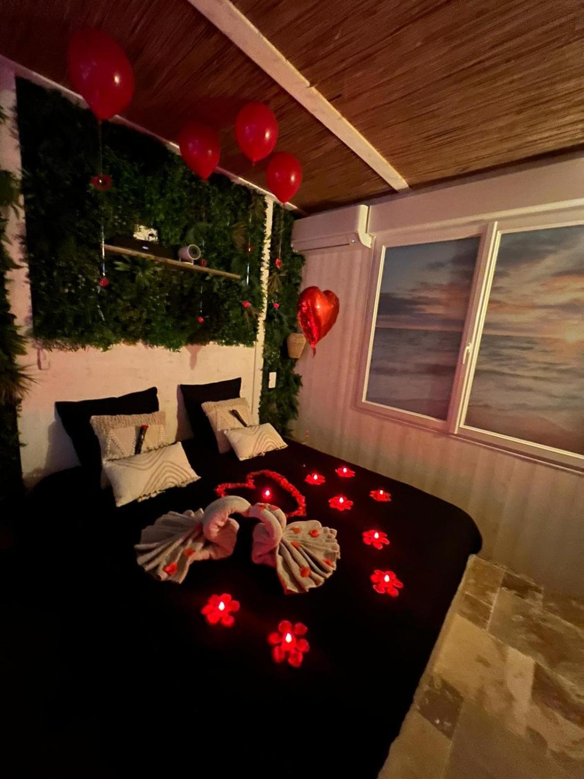 Les Spas De La Mer, Suite & Spa, Love Room, Plein Coeur Du Grau Le Grau-du-Roi Dış mekan fotoğraf